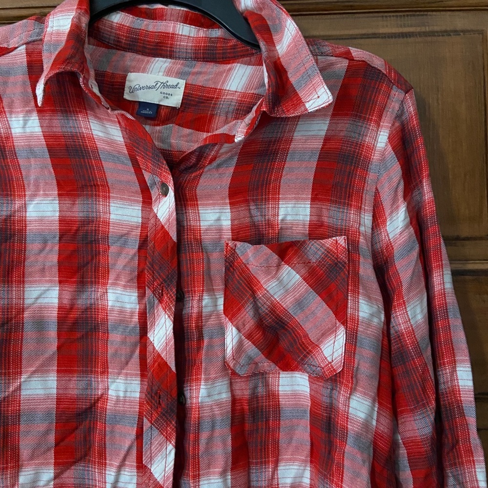 Universal Thread button down - Picture 3 of 3